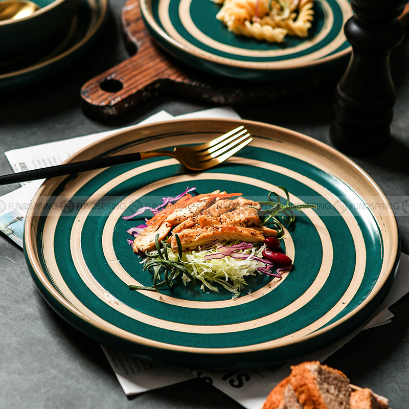 Retro Western Style Ceramic Dinner Plate Set - Creative Dining Table Essentials (8" and 10") Retro Western Style Ceramic Dinner Plate Set - Creative Dining Table Essentials (8" and 10")