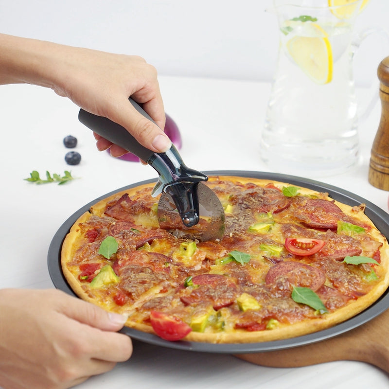 12-Inch Round Baking Pan Punched Pizza Pan Fruit Pie Baking Mold 12-Inch Round Baking Pan Punched Pizza Pan Fruit Pie Baking Mold