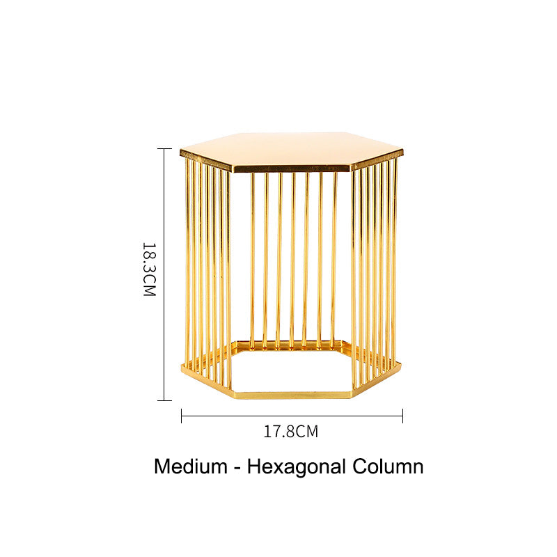 Artistic Ceramic Cake Display Stand for Elegant Dessert Presentations Artistic Ceramic Cake Display Stand for Elegant Dessert Presentations