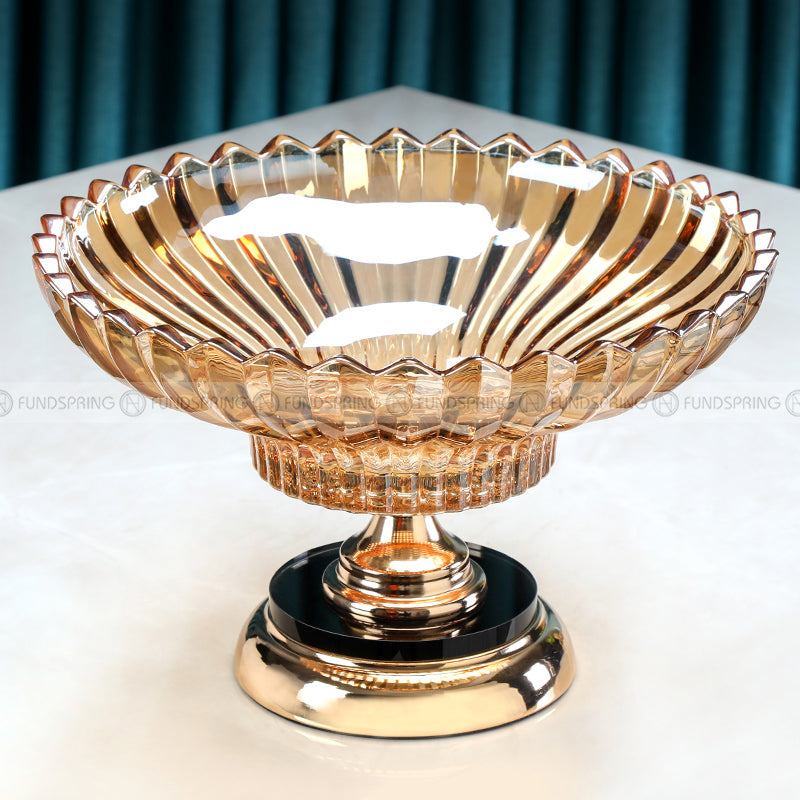 Contemporary High-Foot Crystal Glass Fruit Bowl for a Stylish Table Display Contemporary High-Foot Crystal Glass Fruit Bowl for a Stylish Table Display