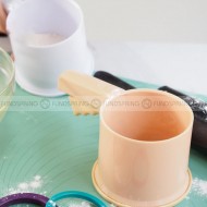 Flour Sieve Powdered Sugar Sieve Handheld Strainer Fine Sieve with Lid Flour Sieve Powdered Sugar Sieve Handheld Strainer Fine Sieve with Lid