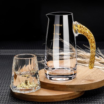Golden Elegance: Crystal Glass Wine Dispenser Set with Gold Foil Wine Cups Golden Elegance: Crystal Glass Wine Dispenser Set with Gold Foil Wine Cups