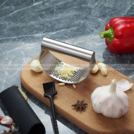 Stainless Steel Manual Garlic and Ginger Masher with Ring Handle Stainless Steel Manual Garlic and Ginger Masher with Ring Handle