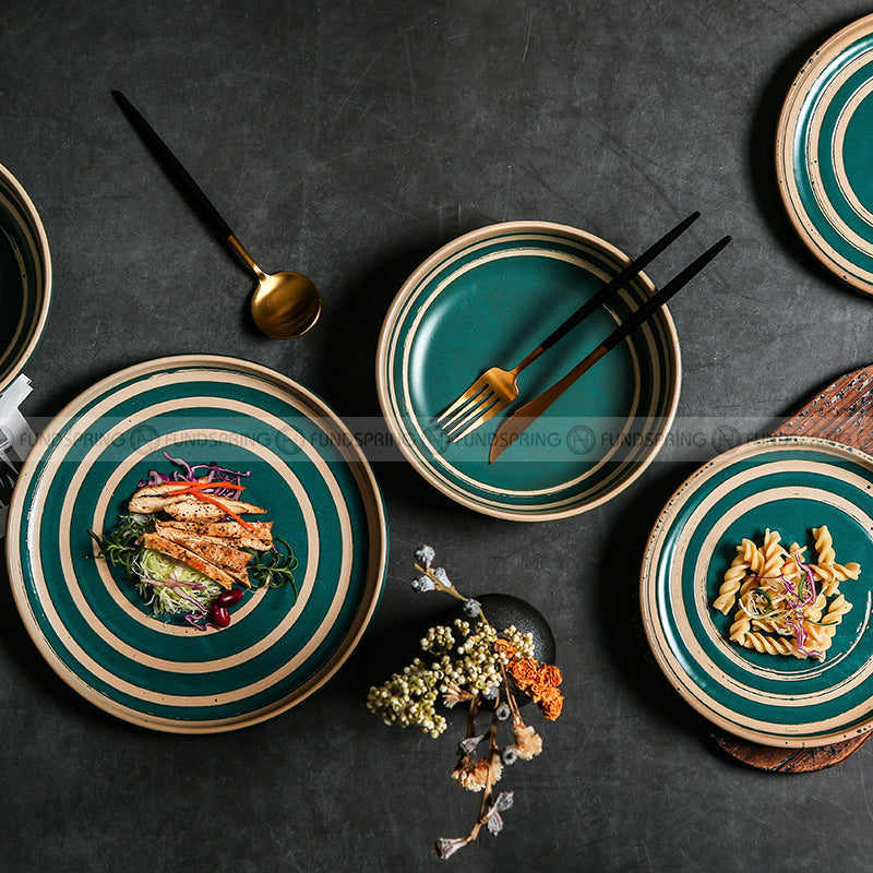 Retro Western Style Ceramic Dinner Plate Set - Creative Dining Table Essentials (8" and 10") Retro Western Style Ceramic Dinner Plate Set - Creative Dining Table Essentials (8" and 10")