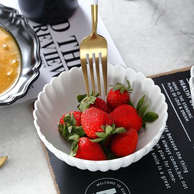 Pure White Flower Edge Ceramic Lace Dinnerware Set - Bowl and Soup Plate Pure White Flower Edge Ceramic Lace Dinnerware Set - Bowl and Soup Plate