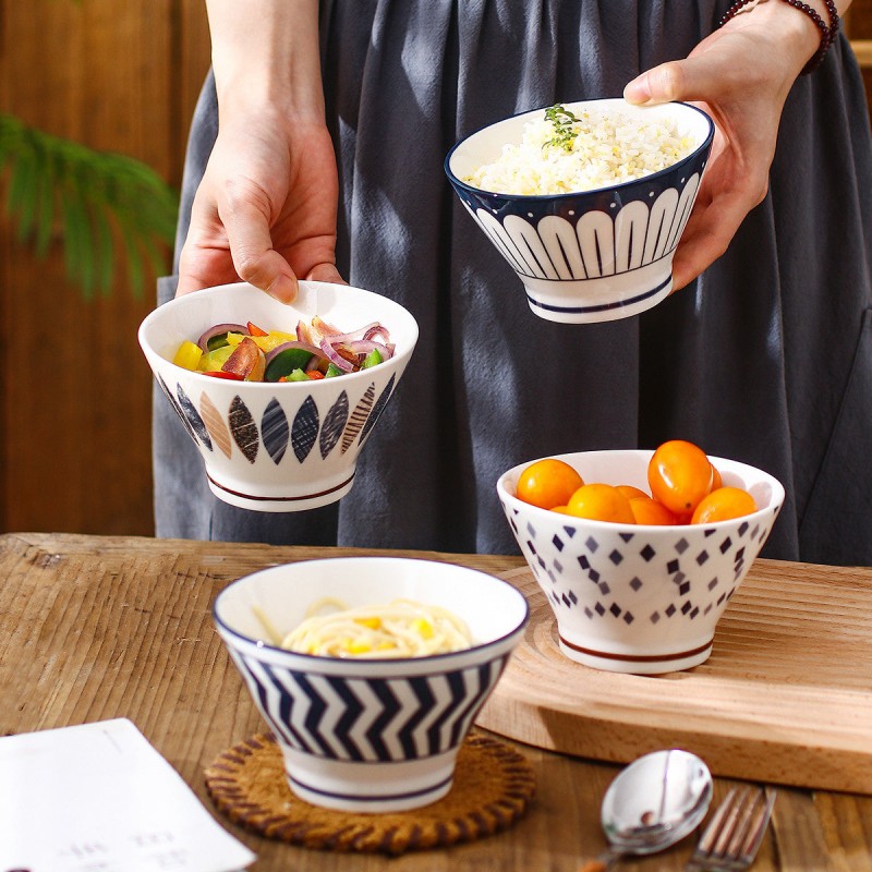 Hat-Shaped Japanese Ceramic Bowls - 5'' Underglaze Set Hat-Shaped Japanese Ceramic Bowls - 5'' Underglaze Set