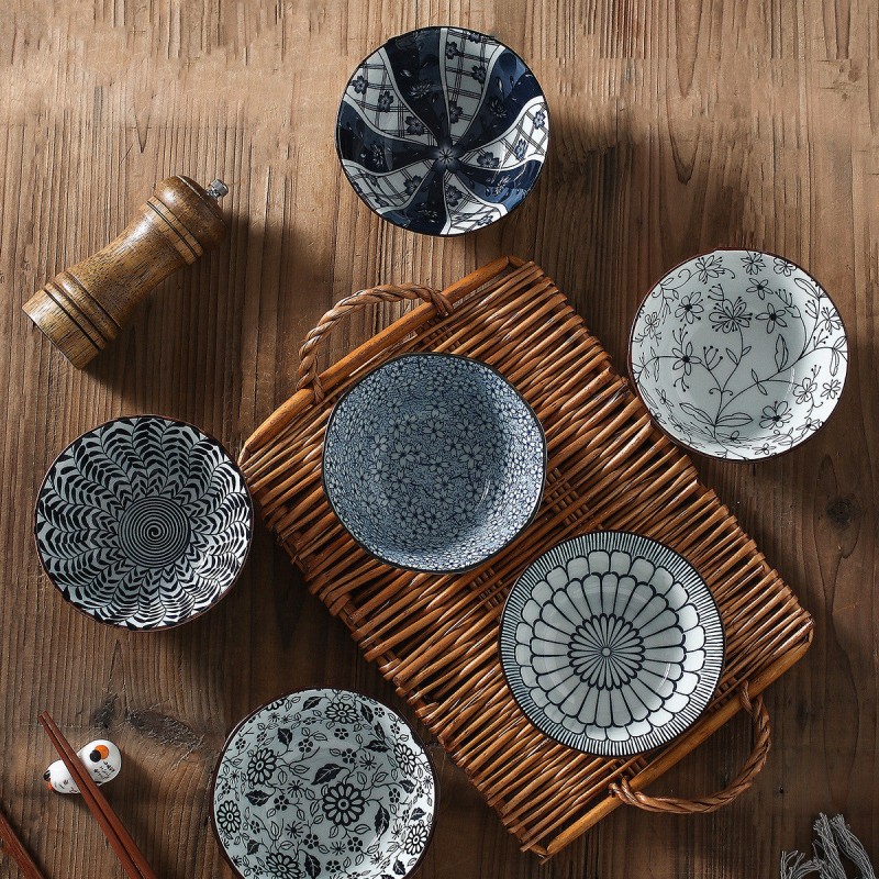 Nostalgic Charm: Japanese-inspired Ceramic Rice Bowls 5" Nostalgic Charm: Japanese-inspired Ceramic Rice Bowls 5"