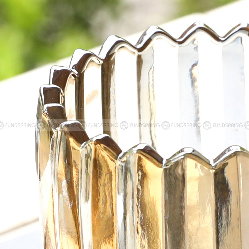 Luminous Bloom: Fashionable Glass Vase for Elegant Floral Arrangements Luminous Bloom: Fashionable Glass Vase for Elegant Floral Arrangements
