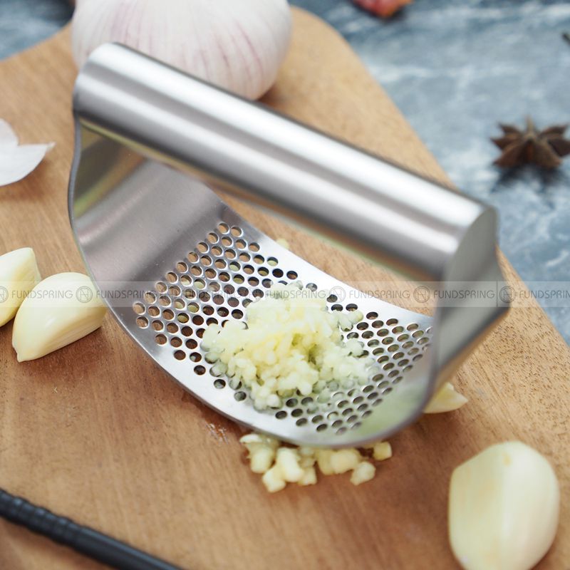 Stainless Steel Manual Garlic and Ginger Masher with Ring Handle Stainless Steel Manual Garlic and Ginger Masher with Ring Handle