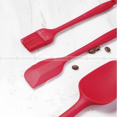 Silicone Baking Set: Cake Cream Spatula, Scraper, and Oil Brush Silicone Baking Set: Cake Cream Spatula, Scraper, and Oil Brush