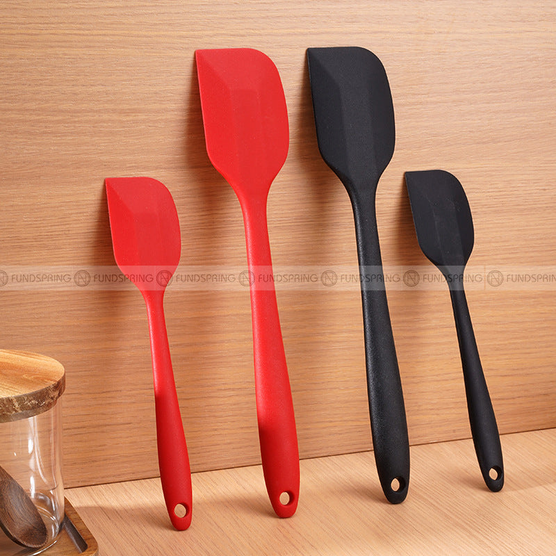 Versatile Silicone Baking Tools: Set of 4 Cake Cream Spatulas for Effortless Mixing