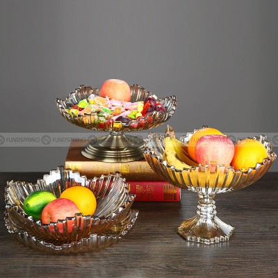 Regal Elegance: European Crystal Glass High-Footed Fruit Bowl, Candy Pot, and Snack Plate Regal Elegance: European Crystal Glass High-Footed Fruit Bowl, Candy Pot, and Snack Plate