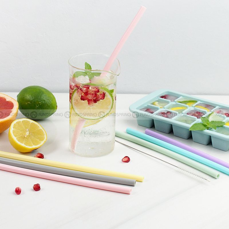 Food Grade Recyclable Silicone Straw Set Collapsible Drinking Tool Food Grade Recyclable Silicone Straw Set Collapsible Drinking Tool