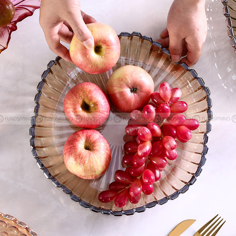Glassy Elegance: European-Style Minimalist Glass Fruit Bowl, Candy, and Snack Plate Glassy Elegance: European-Style Minimalist Glass Fruit Bowl, Candy, and Snack Plate