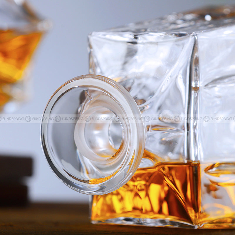 Crystal Glassware Wine Set Sealed Wine Bottle Square Whisky Bottle Crystal Glassware Wine Set Sealed Wine Bottle Square Whisky Bottle