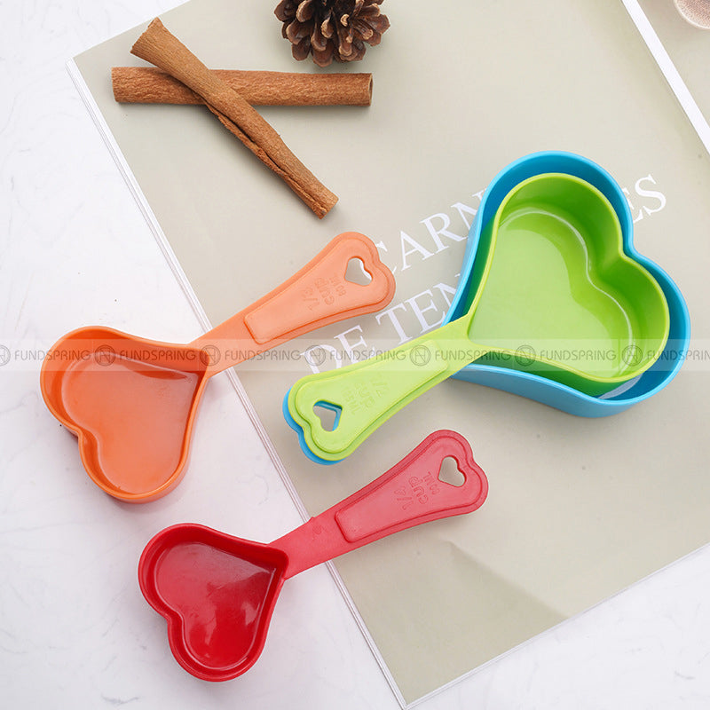 Food Grade Colored Plastic Measuring Spoon Heart-shaped Spoons 4 Pcs Food Grade Colored Plastic Measuring Spoon Heart-shaped Spoons 4 Pcs