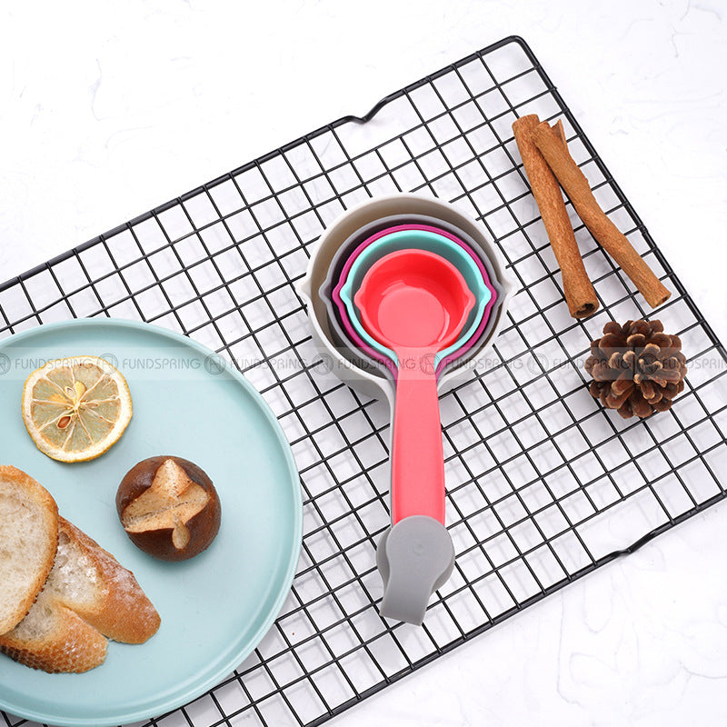 Precision in Colors: 5-Piece Measuring Spoon Set with Scale for Baking Precision in Colors: 5-Piece Measuring Spoon Set with Scale for Baking