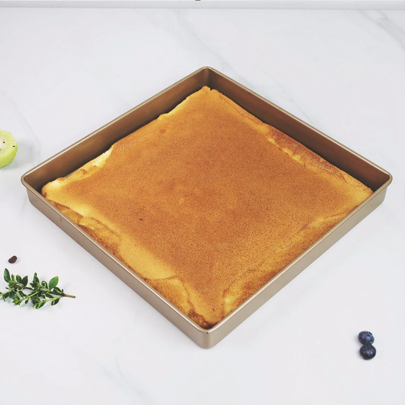 11-Inch Square Golden Baking Pan Swiss Roll Cake No-stick Pan 11-Inch Square Golden Baking Pan Swiss Roll Cake No-stick Pan