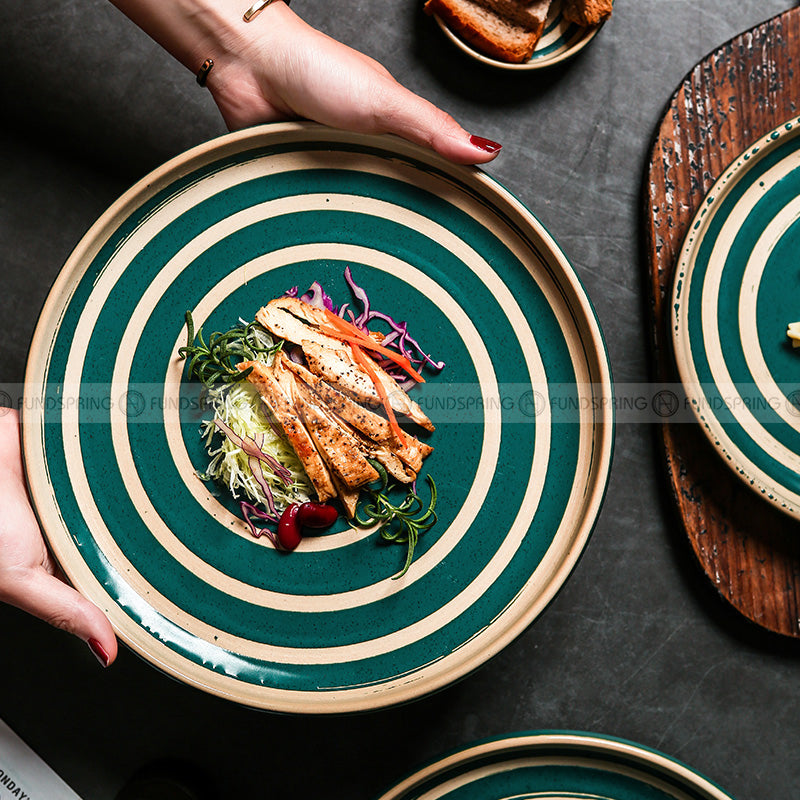 Retro Western Style Ceramic Dinner Plate Set - Creative Dining Table Essentials (8" and 10") Retro Western Style Ceramic Dinner Plate Set - Creative Dining Table Essentials (8" and 10")