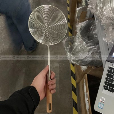 Stainless Steel Mesh Strainer Colander Noodle Basket Kitchen Utensil Stainless Steel Mesh Strainer Colander Noodle Basket Kitchen Utensil