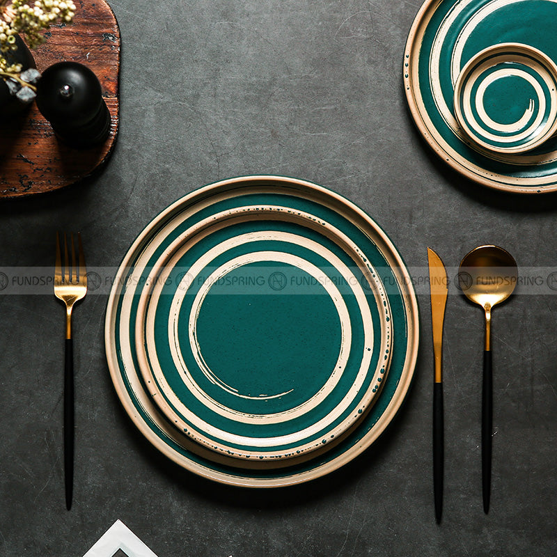 Retro Western Style Ceramic Dinner Plate Set - Creative Dining Table Essentials (8" and 10") Retro Western Style Ceramic Dinner Plate Set - Creative Dining Table Essentials (8" and 10")