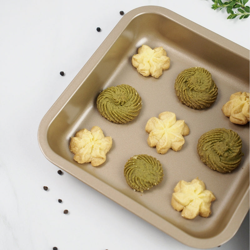 Nonstick Coated Multipurpose Baking Pan for Chicken Wings, Biscuits, and Cookies Nonstick Coated Multipurpose Baking Pan for Chicken Wings, Biscuits, and Cookies