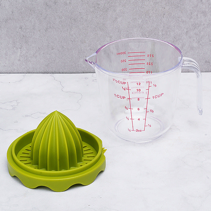 Food Grade Plastic Manual Baby Food Supplement Fruit Juicer with Scale Food Grade Plastic Manual Baby Food Supplement Fruit Juicer with Scale