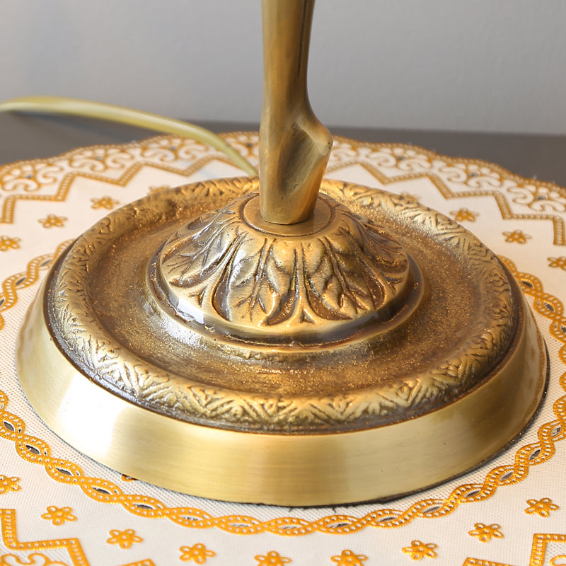 Ultra Size Solid Brass Stand Lamp Tiffany Table Lamp with Flower Decorated Shell Lamp Shade Ultra Size Solid Brass Stand Lamp Tiffany Table Lamp with Flower Decorated Shell Lamp Shade