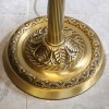 Tiffany Floor Lamp with Flower Shell Shade and Solid Brass Lamp Holder Tiffany Floor Lamp with Flower Shell Shade and Solid Brass Lamp Holder