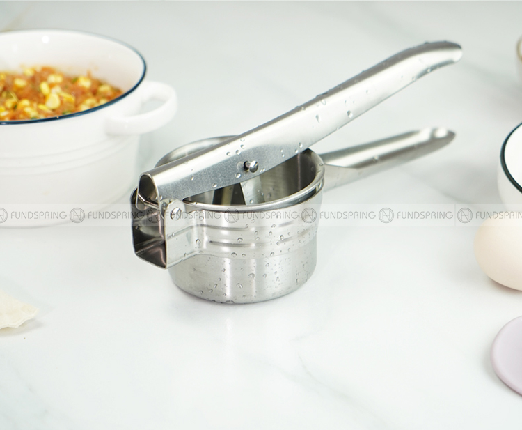 Kitchen Tool Potato Masher Juicer18.jpg
