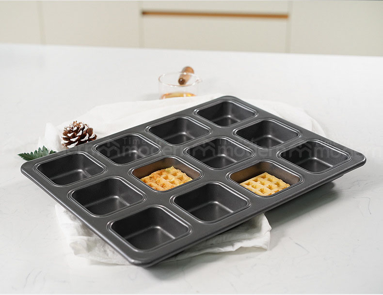 12 Cups Non-stick Baking Pan Square Cupcake Pan  (11).jpg