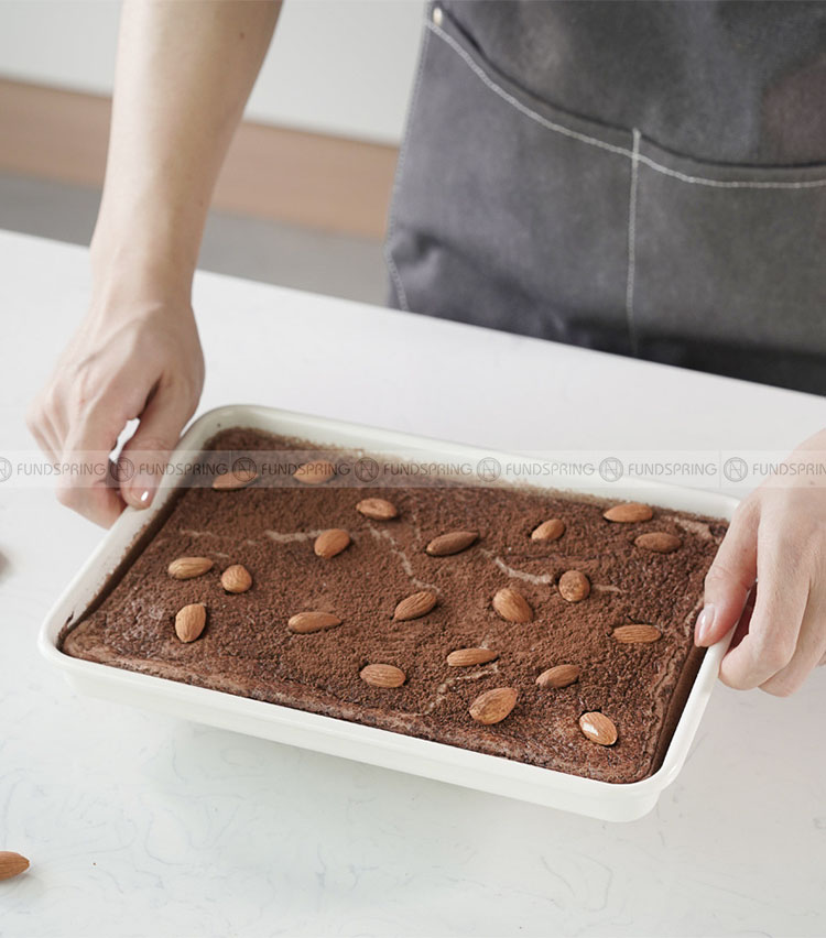 Brownie Pan Cake Mold White Baking Pan (20).jpg